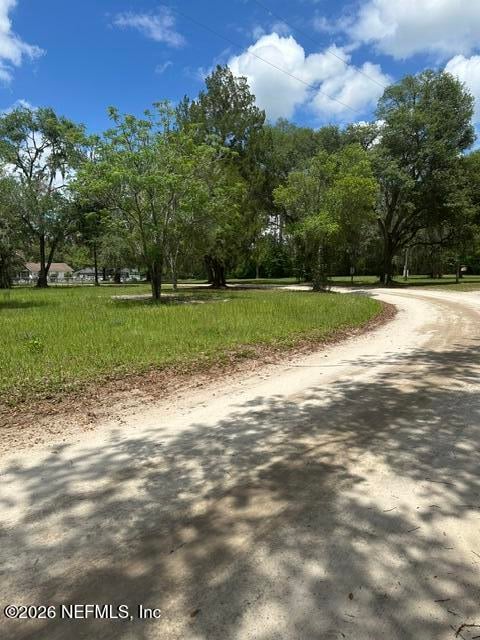 123 Willis Rd, Hollister, FL 32147