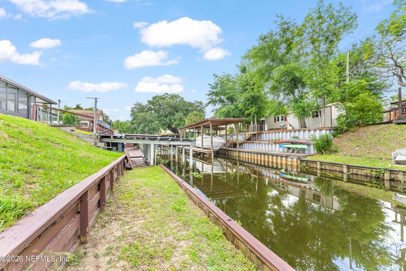 418 Cove Dr, Satsuma, FL 32189