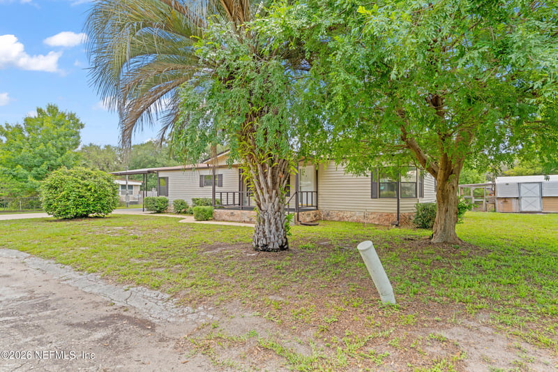 418 Cove Dr, Satsuma, FL 32189
