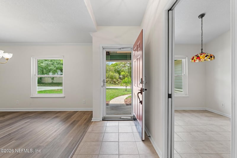 1875 Blue Ridge Dr, Jacksonville, FL 32246