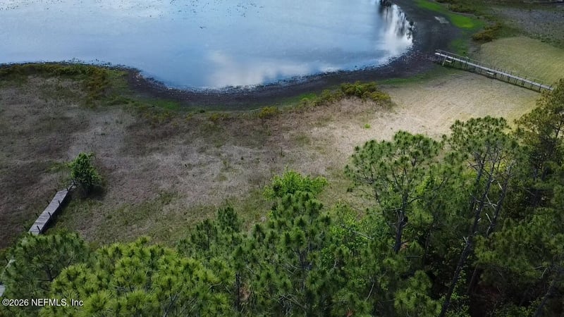 000 Susan St, Interlachen, FL 32148