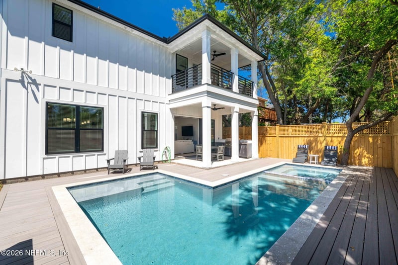 628 Lower 8th Ave, Jacksonville Beach, FL 32250
