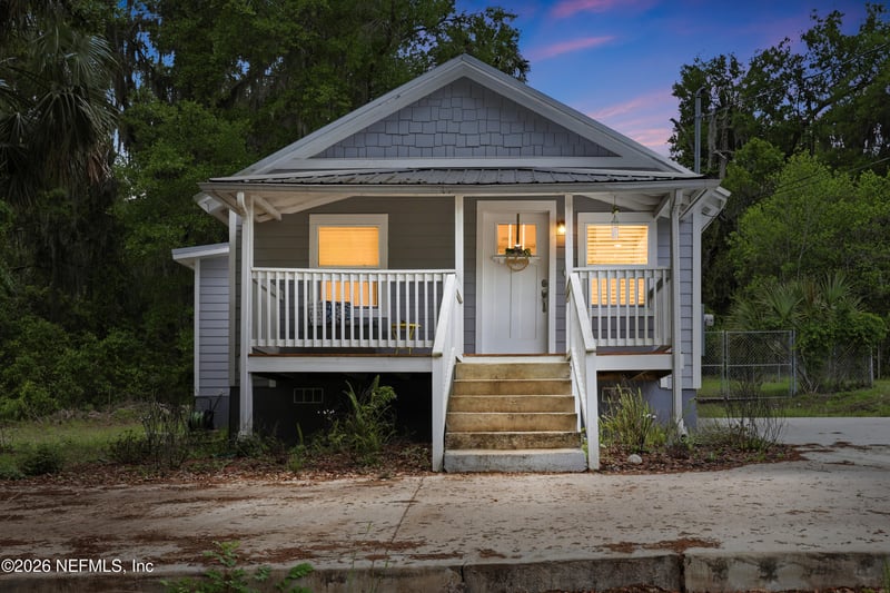 1210 12th St, Palatka, FL 32177