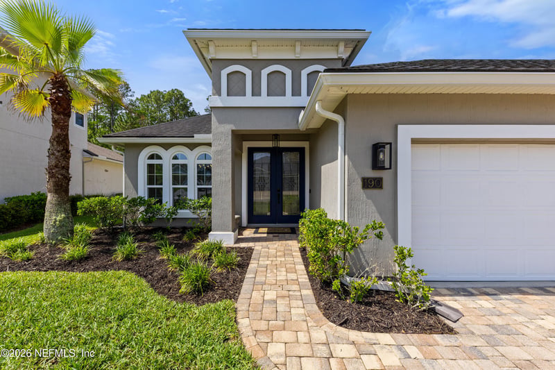 190 Red Cedar Dr, St Johns, FL 32259