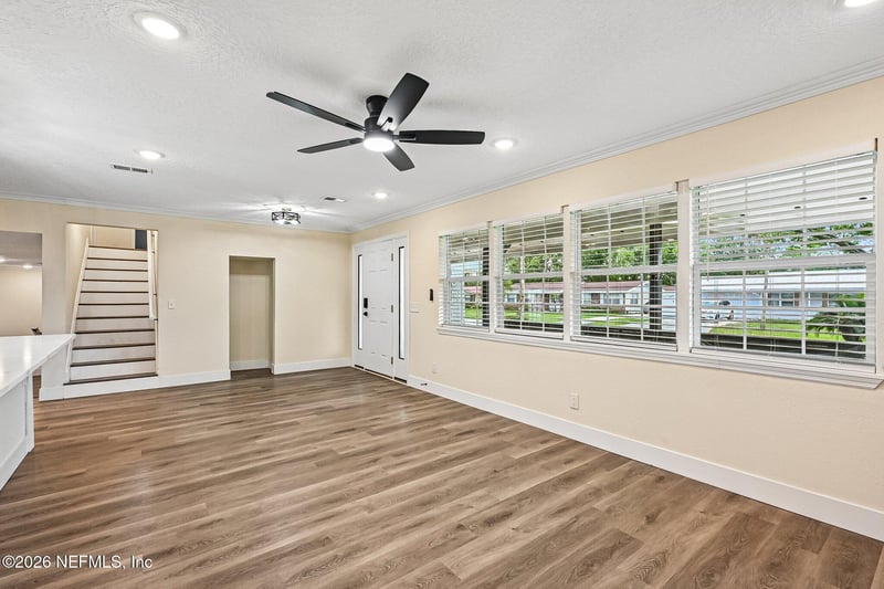 8529 Burkhall St, Jacksonville, FL 32211