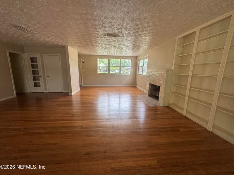 4157 Water Oak Ln, Jacksonville, FL 32210
