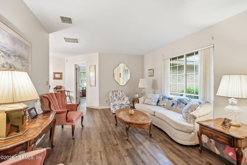 2263 Oak Forest Dr, Jacksonville Beach, FL 32250