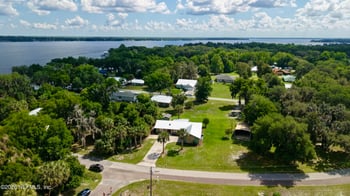226 Port Comfort Dr, East Palatka, FL 32177