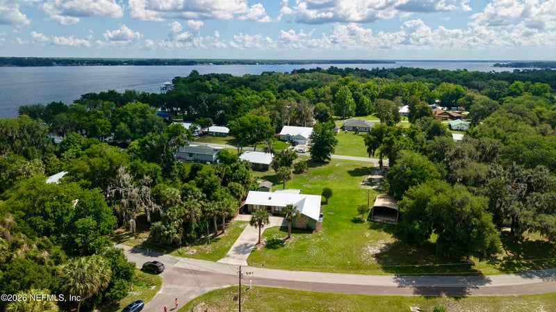 226 Port Comfort Dr, East Palatka, FL 32177