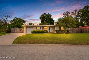 6104 Robbins Cir, Jacksonville, FL 32211