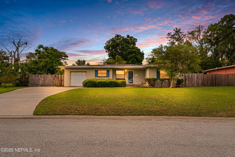 6104 Robbins Cir, Jacksonville, FL 32211