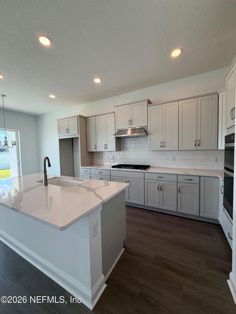 323 Bedford Ter #120, St Augustine, FL 32092