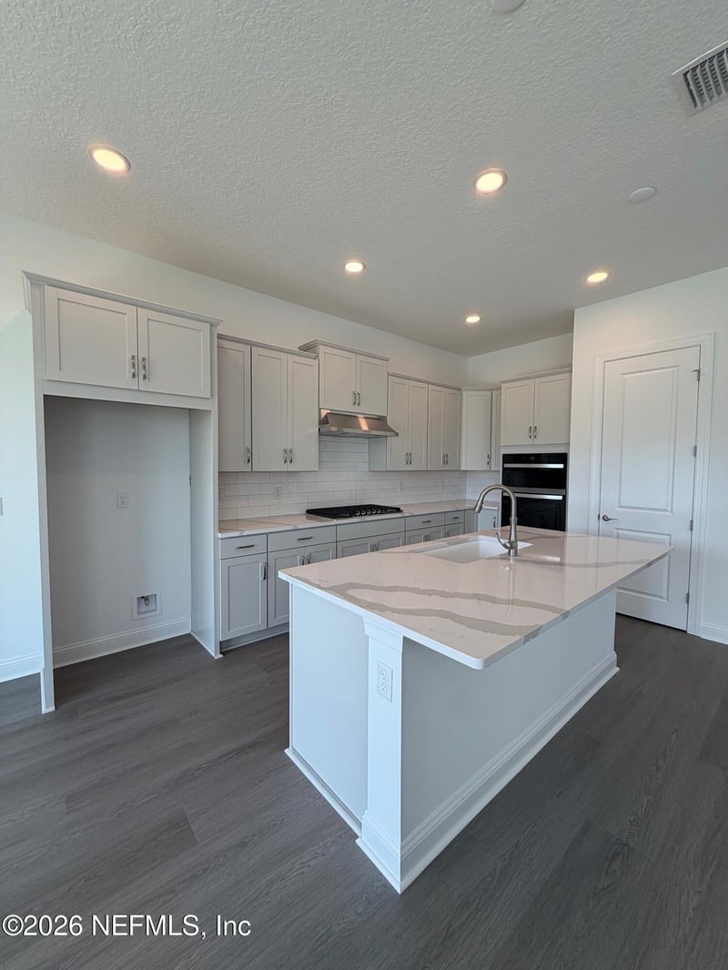 323 Bedford Ter #120, St Augustine, FL 32092