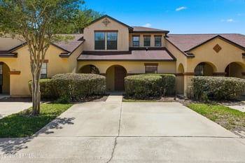 747 Ginger Mill Dr, St Johns, FL 32259