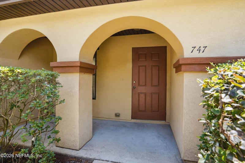 747 Ginger Mill Dr, St Johns, FL 32259