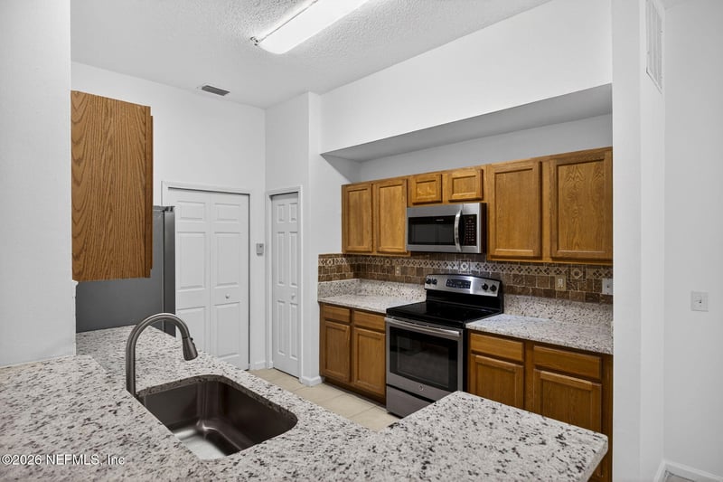 6111 Maggies Cir #104, Jacksonville, FL 32244