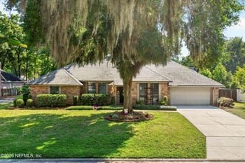 13832 Carters Grove Ln, Jacksonville, FL 32223