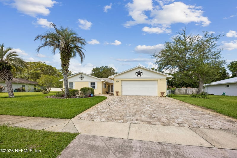 995 Alcala Dr, St Augustine, FL 32086