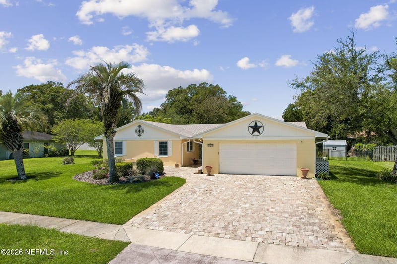 995 Alcala Dr, St Augustine, FL 32086