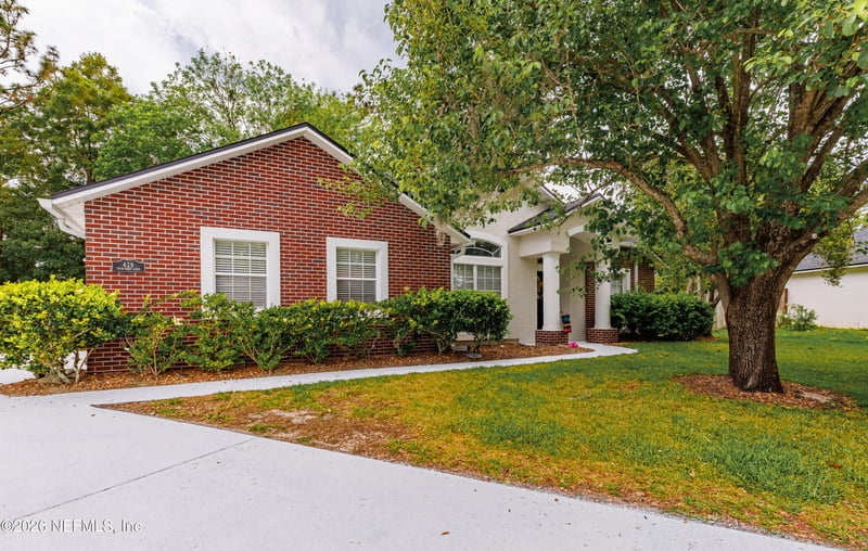 429 Twin Oaks Ln, St Johns, FL 32259