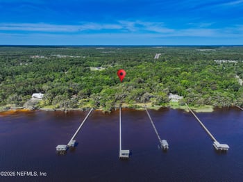 3076 Anderson Rd, Green Cove Springs, FL 32043