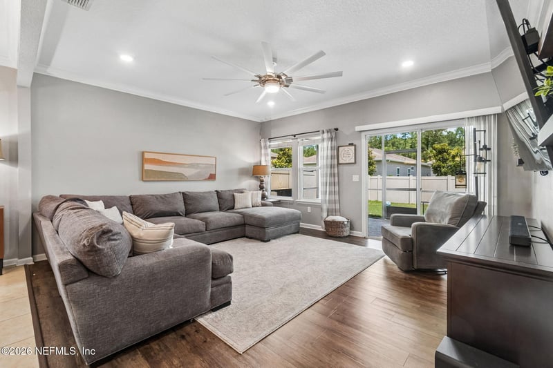 10111 Bedford Lakes Ct, Jacksonville, FL 32222