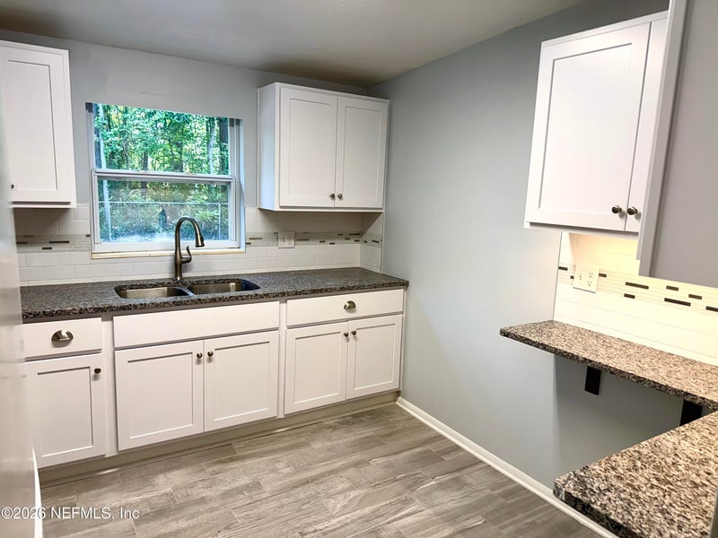 2909 Lauderdale Dr, Jacksonville, FL 32277