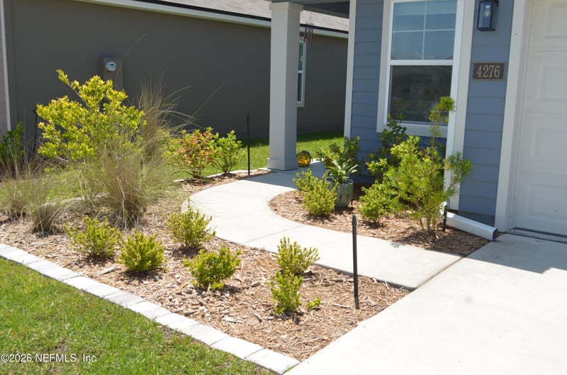 4276 Quaking St, Jacksonville, FL 32218