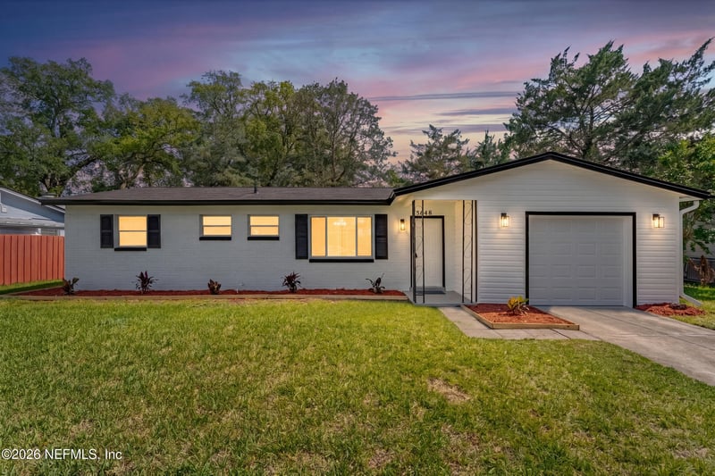 5648 Fargo Dr, Jacksonville, FL 32207