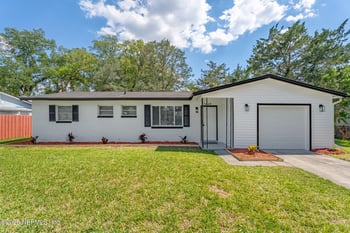 5648 Fargo Dr, Jacksonville, FL 32207