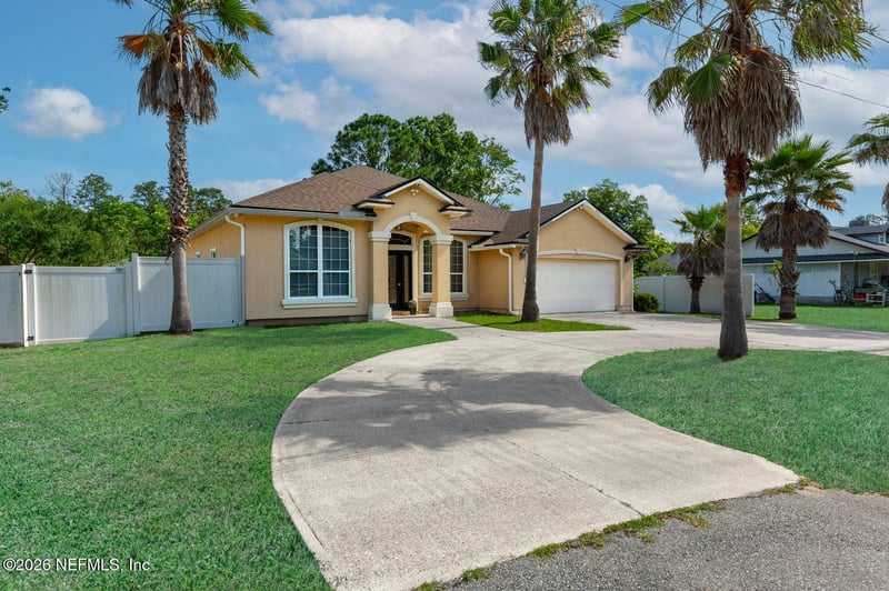 13525 Chauny Rd, Jacksonville, FL 32246