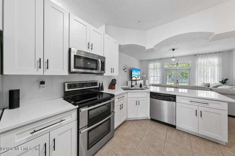 13525 Chauny Rd, Jacksonville, FL 32246