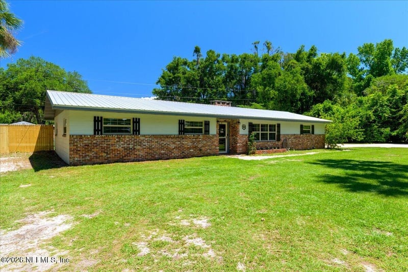 5108 Silver Lake Dr, Palatka, FL 32177