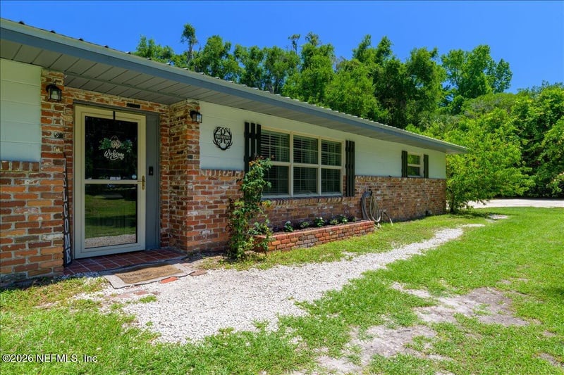 5108 Silver Lake Dr, Palatka, FL 32177
