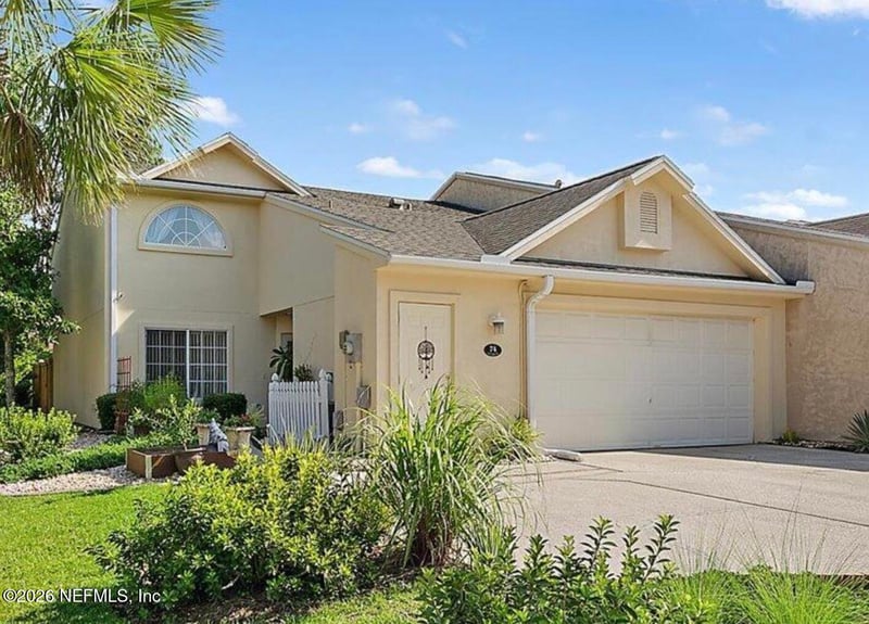 74 Fox Valley Dr, Orange Park, FL 32073