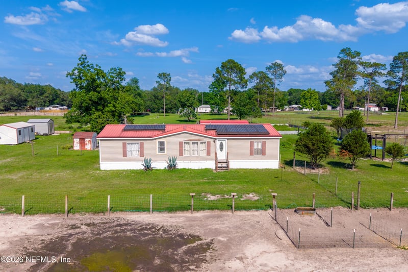 10247 113th Ave, Brooker, FL 32622
