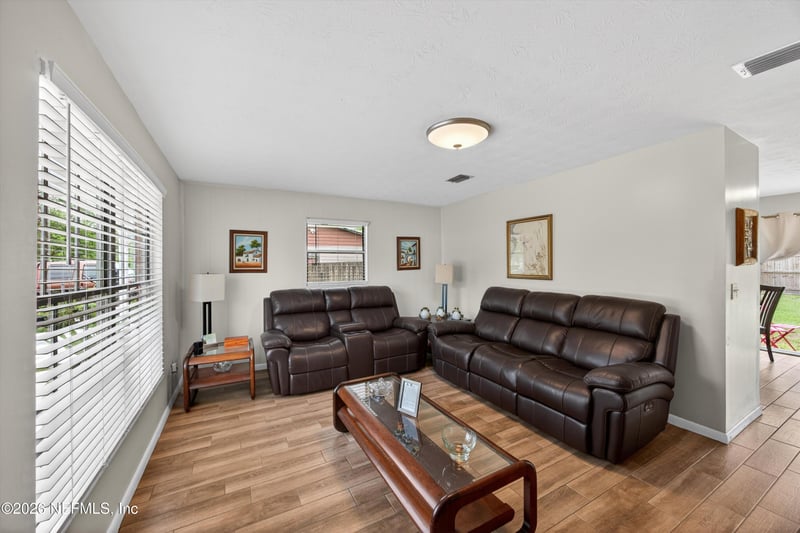 11506 Renne Dr, Jacksonville, FL 32218