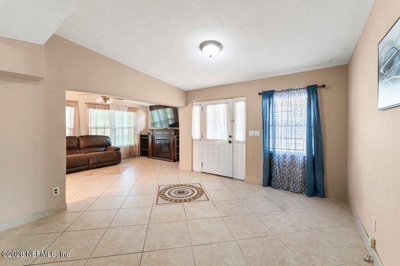 17 Rollins Ave, St Augustine, FL 32084