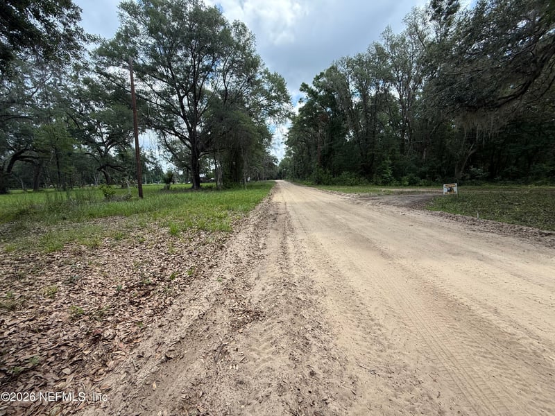 Walker Dr, Interlachen, FL 32148
