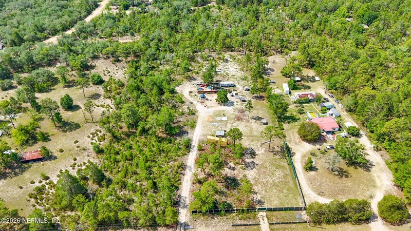 229 Poinciana Dr, Interlachen, FL 32148