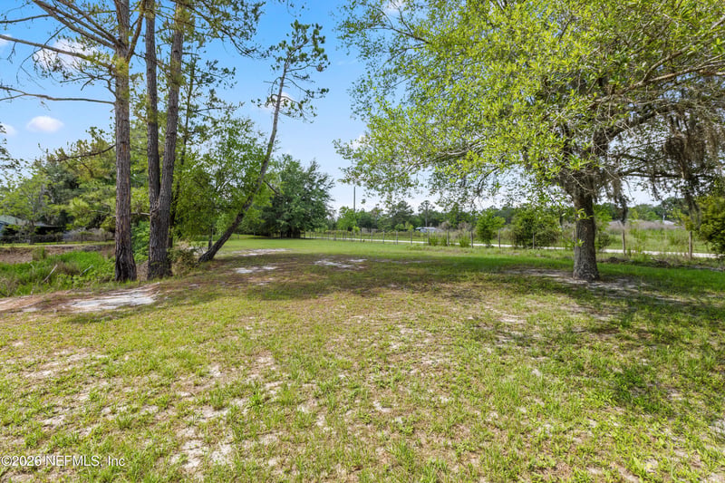 11115 105th St, Brooker, FL 32622