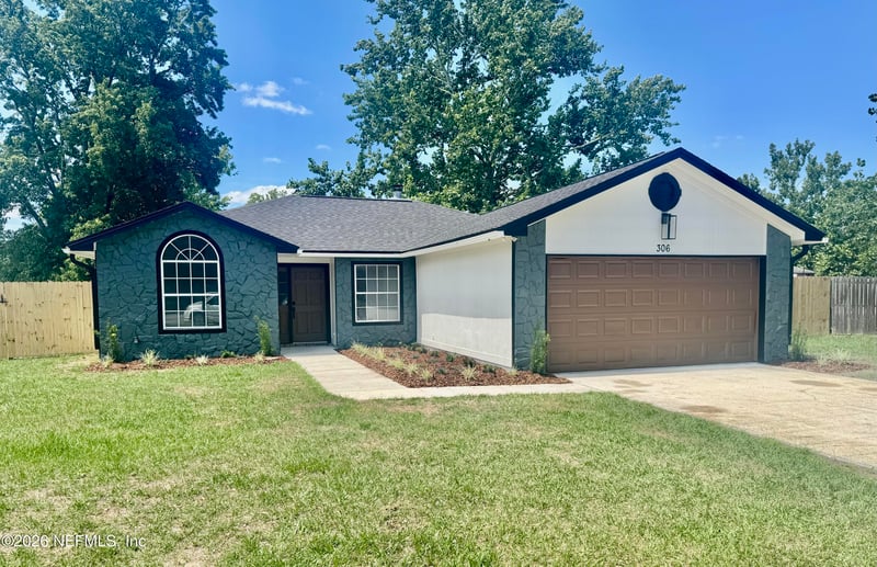 306 Fawnridge Ln, Orange Park, FL 32073
