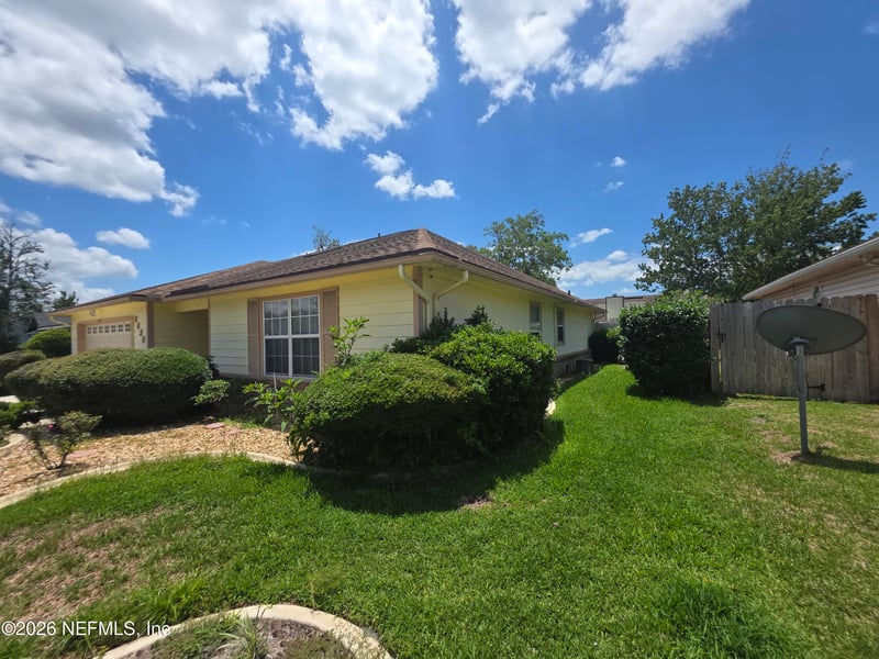 8630 Charlesgate Cir, Jacksonville, FL 32244