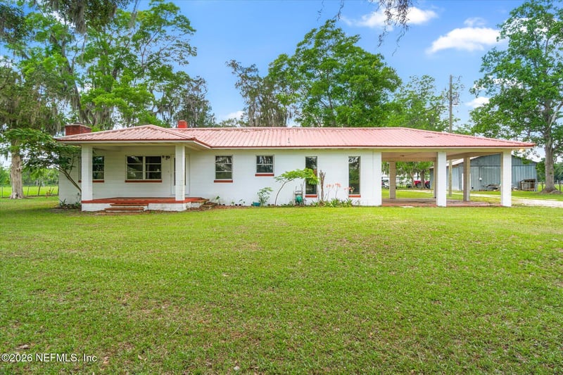 786 River Rd, Palatka, FL 32177