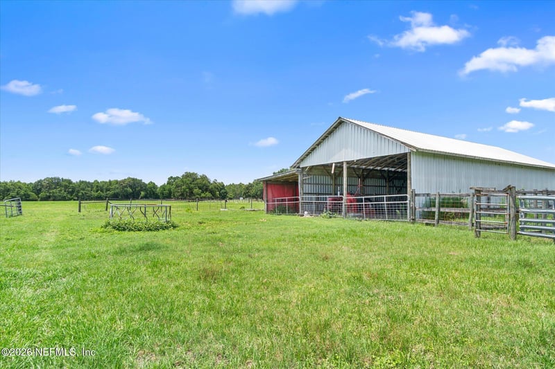 786 River Rd, Palatka, FL 32177