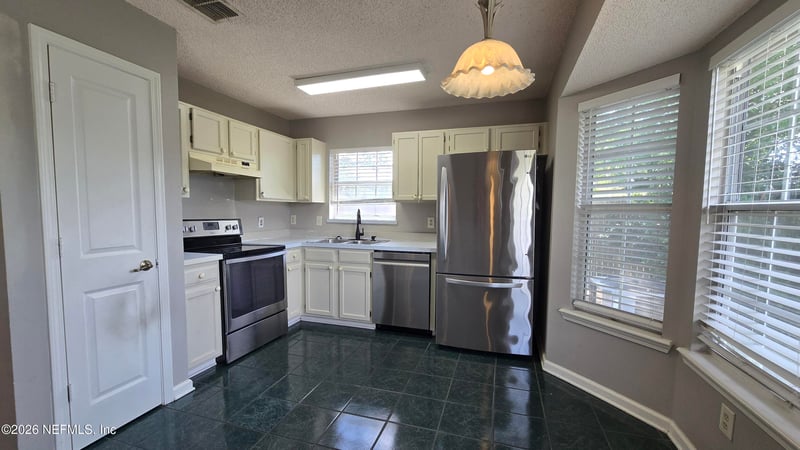 2995 Quapaw Trl, Middleburg, FL 32068
