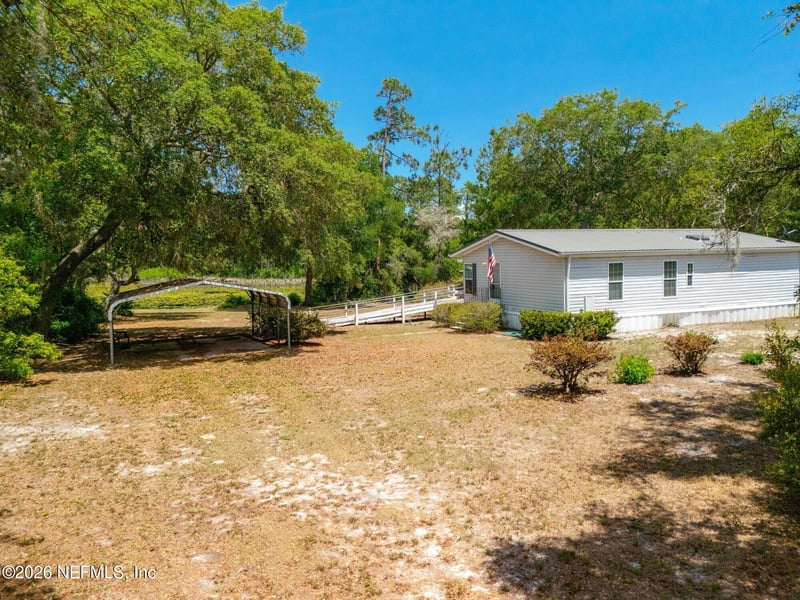 100 Mcgrady Lake Rd, Crescent City, FL 32112
