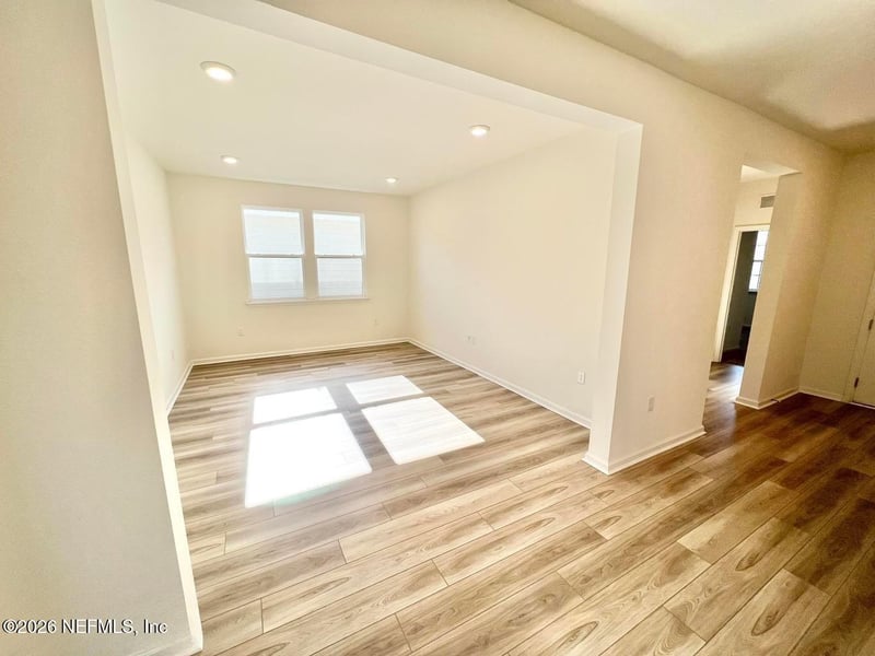 12859 Logans Walk Ln, Jacksonville, FL 32218