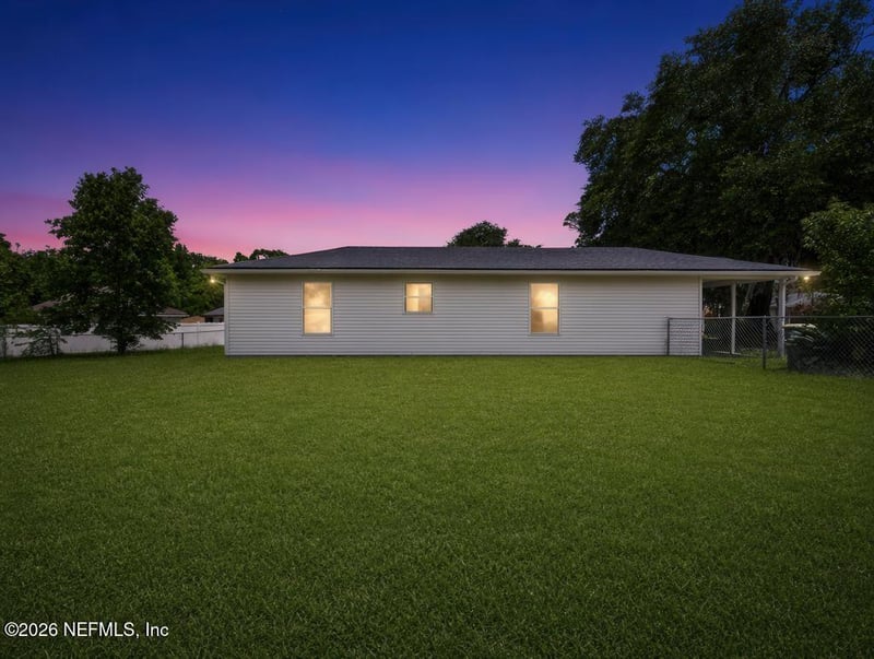 5328 Golf Forest Ct, Jacksonville, FL 32208