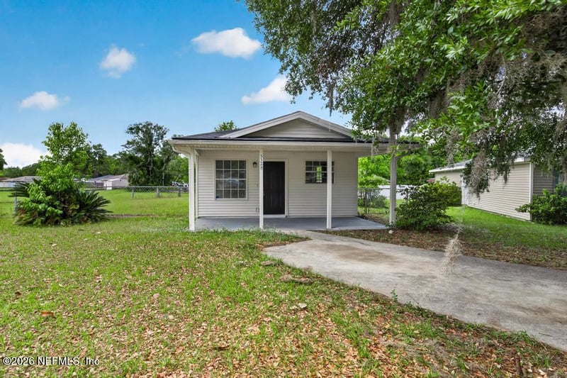 5328 Golf Forest Ct, Jacksonville, FL 32208